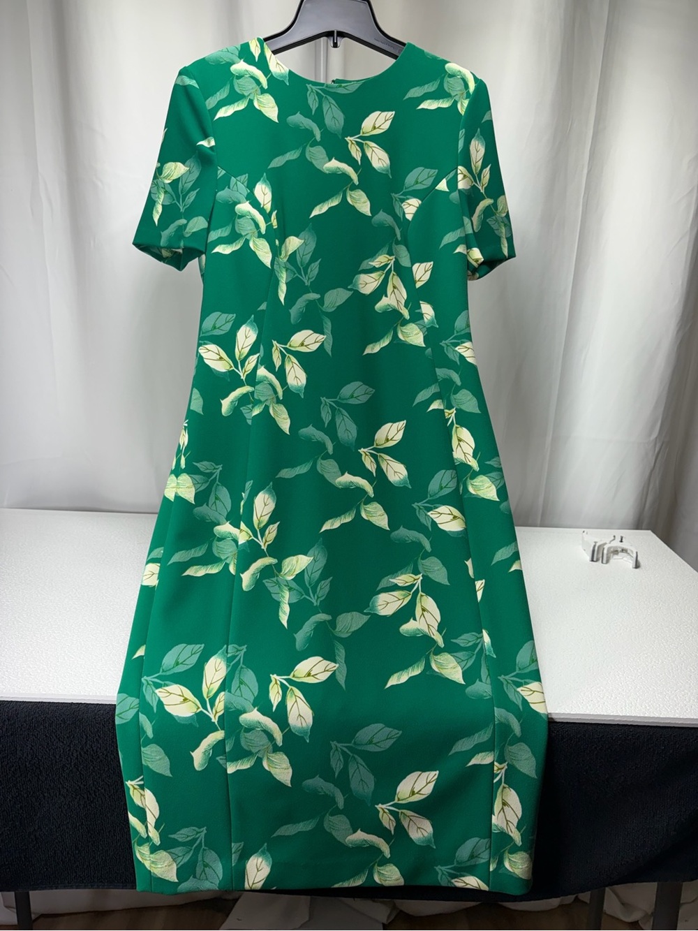 Investments Emerald Green Leaf-Print Midi Dress 4533